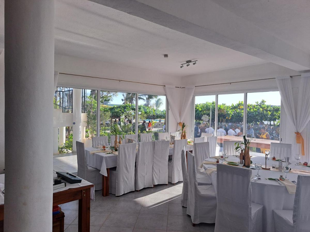 Aux 2 Metis Hotel Toliara Ngoại thất bức ảnh