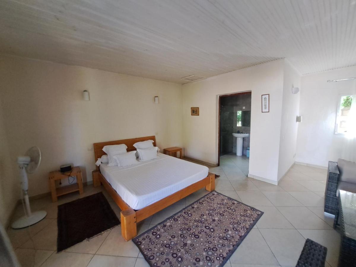 Aux 2 Metis Hotel Toliara Ngoại thất bức ảnh