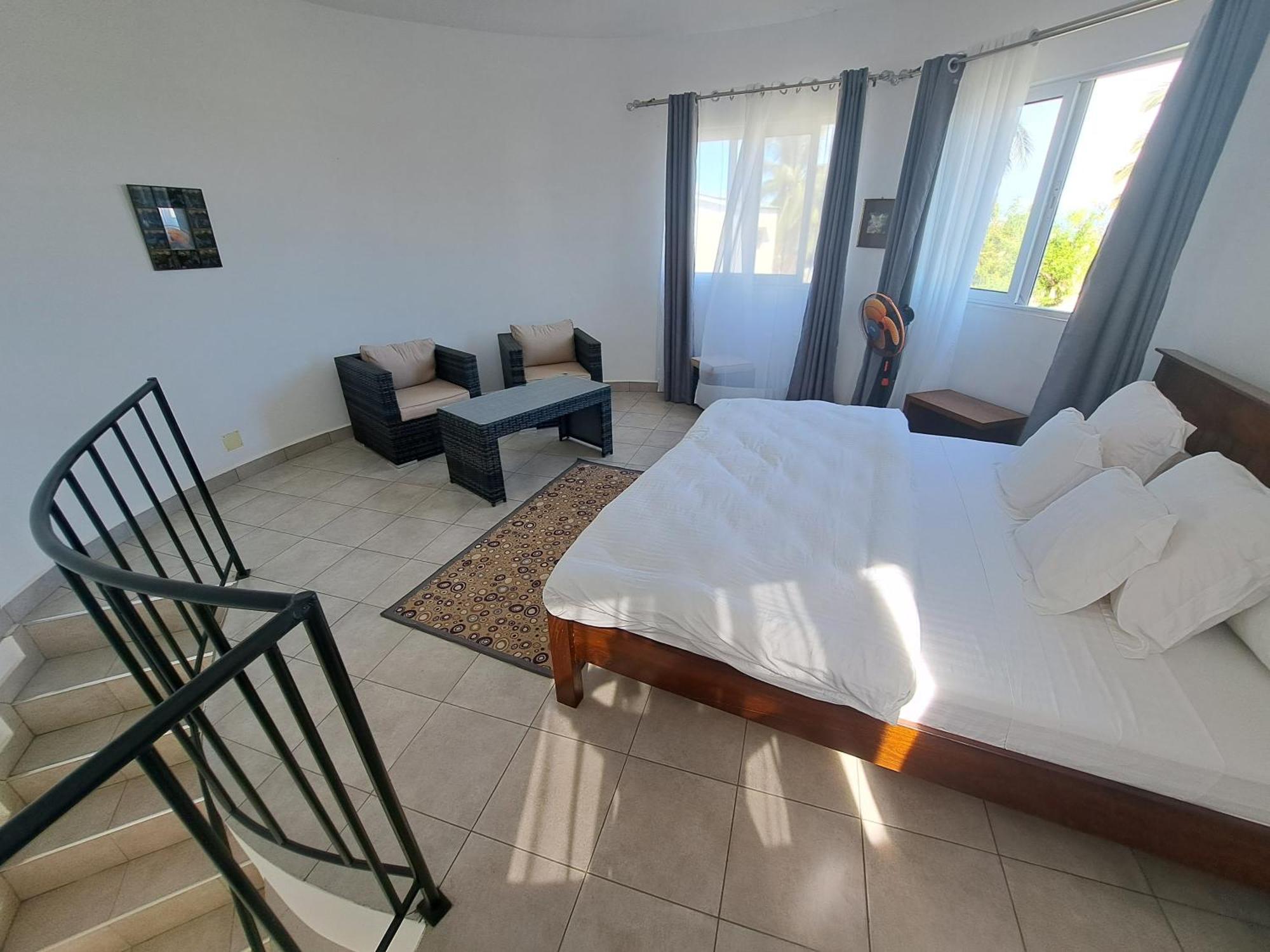 Aux 2 Metis Hotel Toliara Ngoại thất bức ảnh
