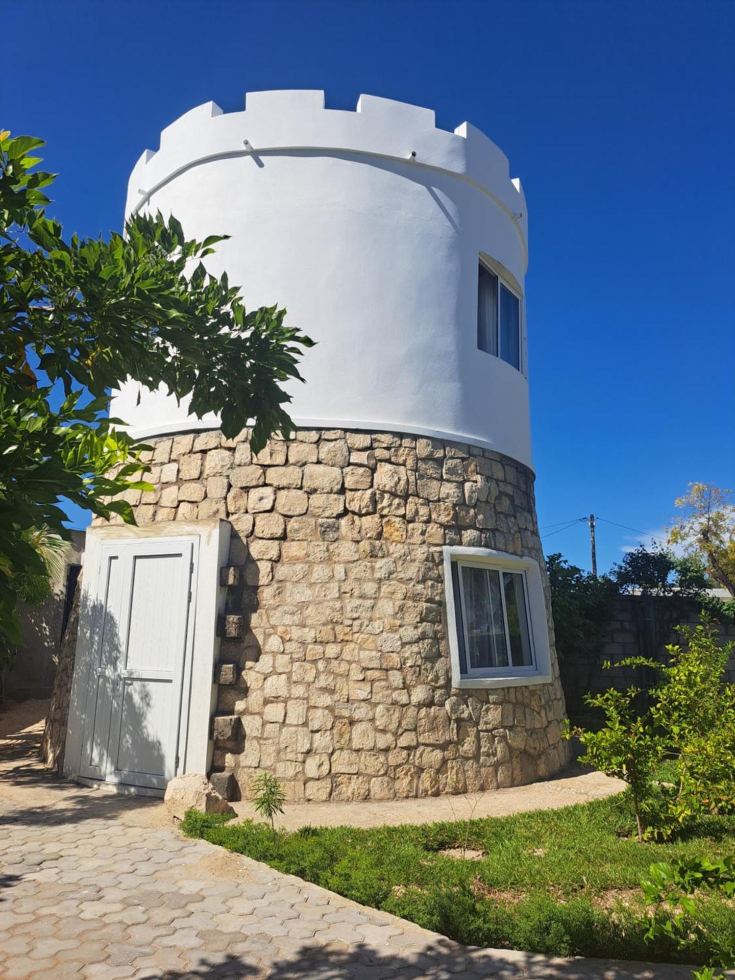 Aux 2 Metis Hotel Toliara Ngoại thất bức ảnh