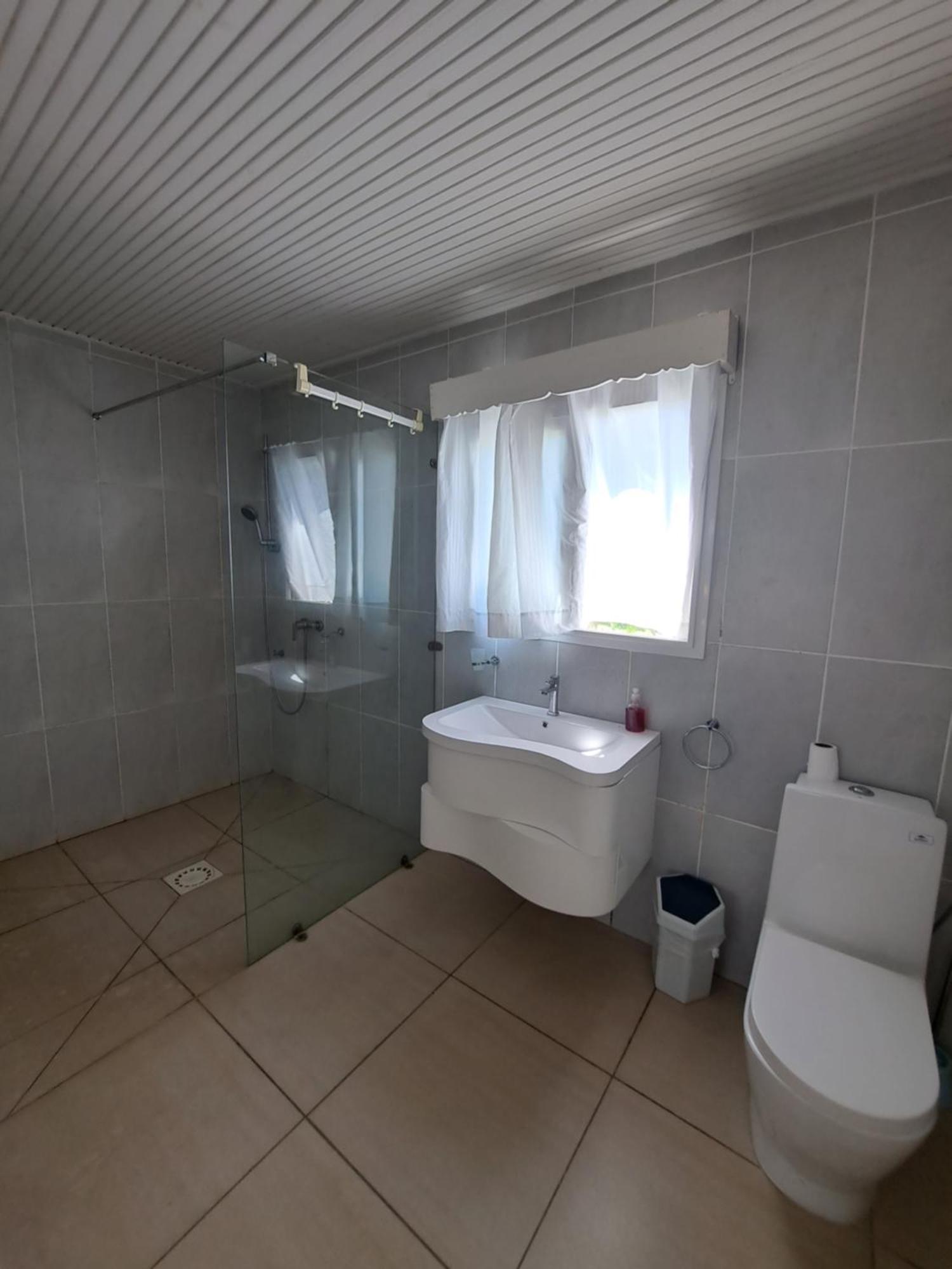 Aux 2 Metis Hotel Toliara Ngoại thất bức ảnh